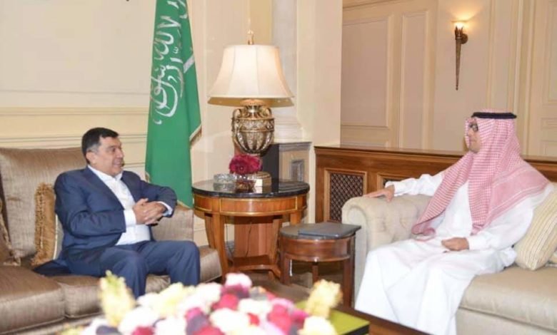 سفير خادم الحرمين الشريفين في لبنان يستقبل رئيس مجلس إدارة طيران الشرق الأوسط 1 7fc16efcdcb81f9106d181076f4e9ce8