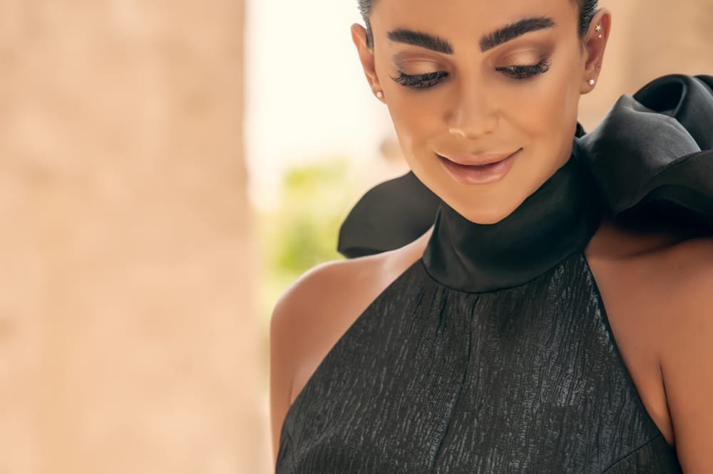 أيقونة الجمال والموضة زينة لؤي تتصدر غلاف مجلة بغداد ستايل 3 0559628d69e9f1b45ffe089acce9b669