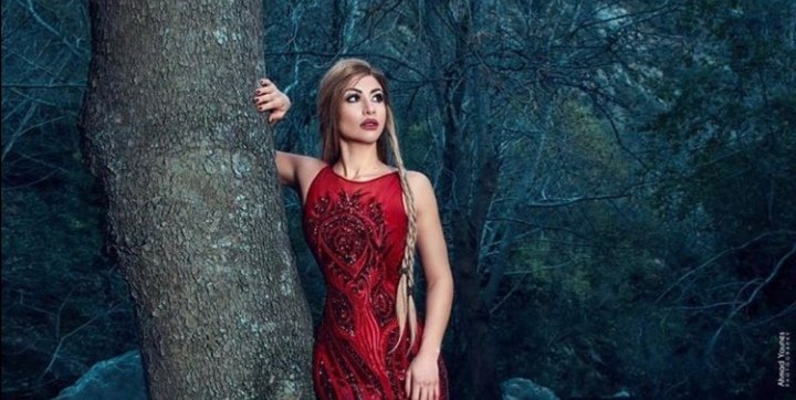 مصممة الأزياء العالمية " زينة حلبي" :" ما راح بأسف على شي، ما بيلبقلنا غير الضحكة" 1 a08bde9094c858935829459b8ca44c08
