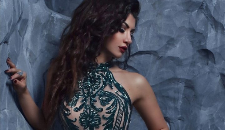 مصممة الأزياء العالمية زينة حلبي تقدم أرباحها للعائلات المتضررة من انفجار بيروت 1 ba8a1a64df961c7829e6a26eb802020f