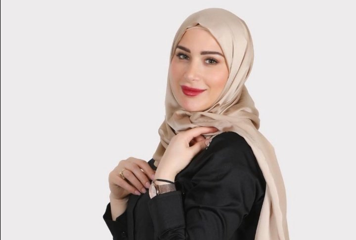 هدى داغر ترسم بسمة الأمل على شفاه مرضى السرطان 3 2be1c8fb6b5893bcd1d683dce0cce084