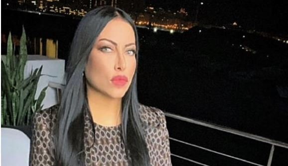 الإعلاميّة نورا الأكرمي "أُم جوليا" أيقونة إعلامية لامعة وسيدة أعمال ناجحة 1 ddd89c0c90e1660c3adb51541aaf064c