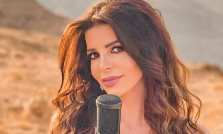 النجمة هلا توما تجمع ما بين التركي واللبناني وتُبدع بأدائها..... 1 12ffbb7a6f1027b0ccec154459803a04