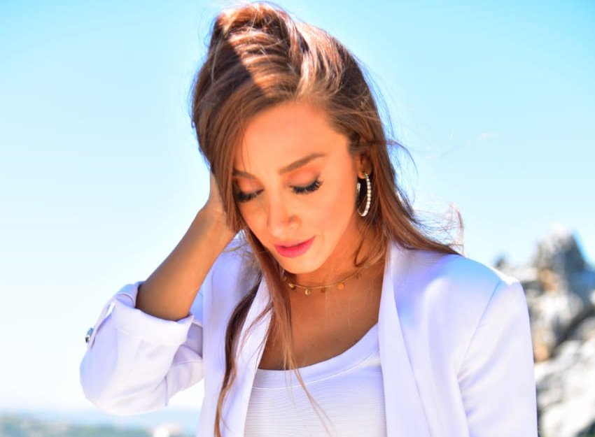 "حبيبي" دويتو غنائي يجمع بينYasmina& Adel fuego... 3 e143acf76d86898f89b060ac71f2a2e6