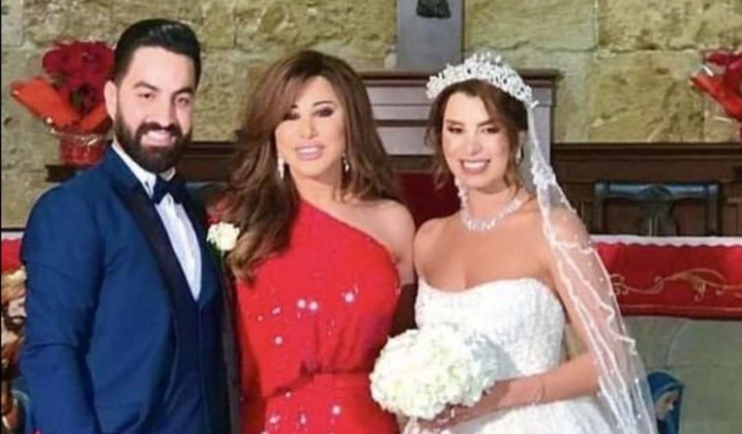 نجوى كرم تحتفل بزفاف ابن شقيقها...إطلالة باللون الأحمر خطفت الأنظار 3 5d21207e3fbf69a9ef304753204daefd