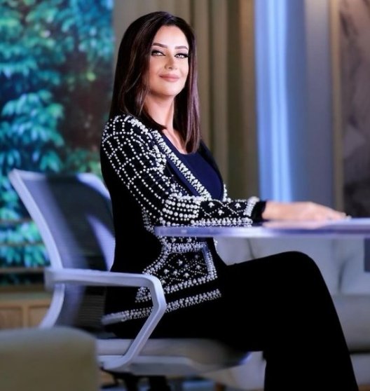 رضوى الشربيني تعود لـ "هي وبس" وتتألق في إطلالاتها 3 70410918c02dffc86f1856dac90f0563