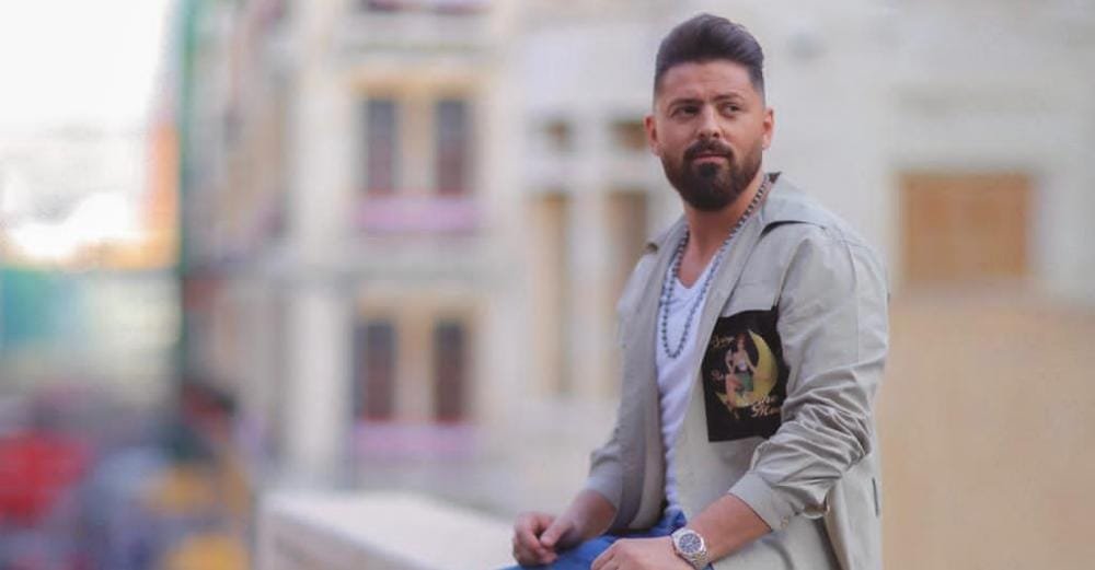 الموزع الموسيقي عمر صبّاغ والنجم فارس كرم يتبادلان المعايدات على التويتر… ما القصّة؟