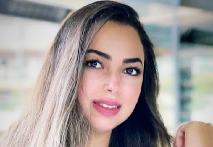 من هي اللبنانية التي شاركة في مسلسلات تركية وكانت الاولى ؟!! 3 2fbe7cf87d1a1af3a8ed4d5c04e5f50f