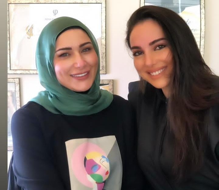 خبيرة التاتو هدى داغر تستضيف الإعلامية ساشا دحدوح في مركزها 3 2ec5ba6e27b6a689e0d218bd61230718
