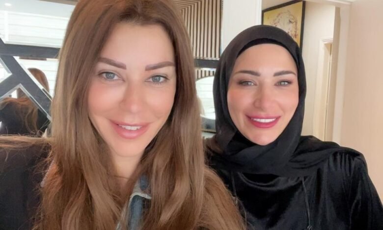 خبيرة التاتو هدى داغر تنشر صورة جديدة مع الإعلامية كارلا حداد 1 ea35ffd8f8d0923e4c16d84993dbecba