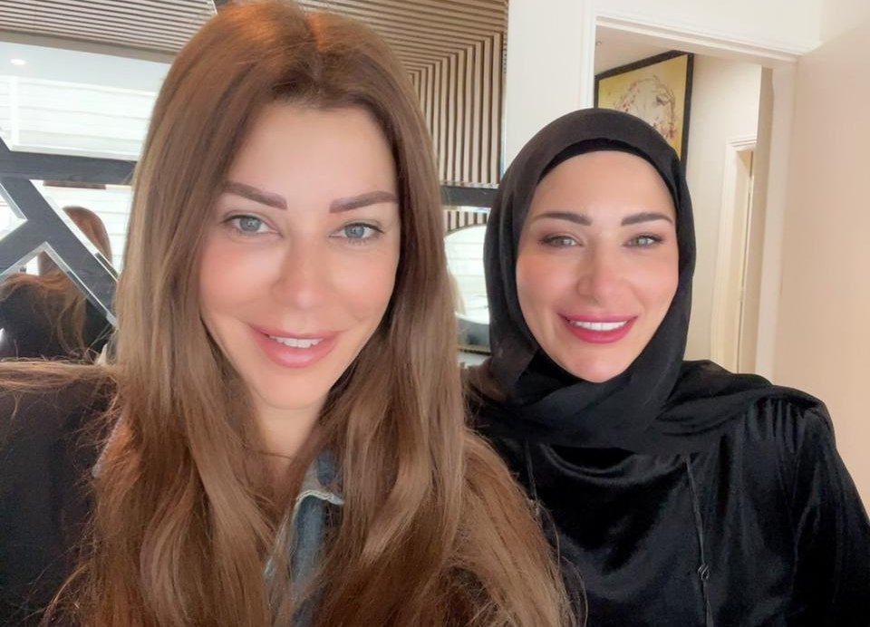 خبيرة التاتو هدى داغر تنشر صورة جديدة مع الإعلامية كارلا حداد 3 ea35ffd8f8d0923e4c16d84993dbecba