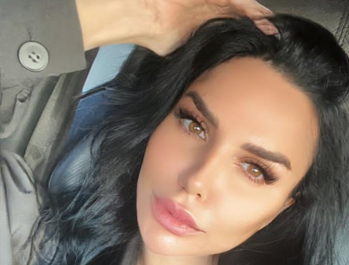 الموديل "Mira" تصنع بصمتها الخاصة في خاصية الـ"Instagram Reels" 3 2a490bbddce9e2c305b33c01ddafda82