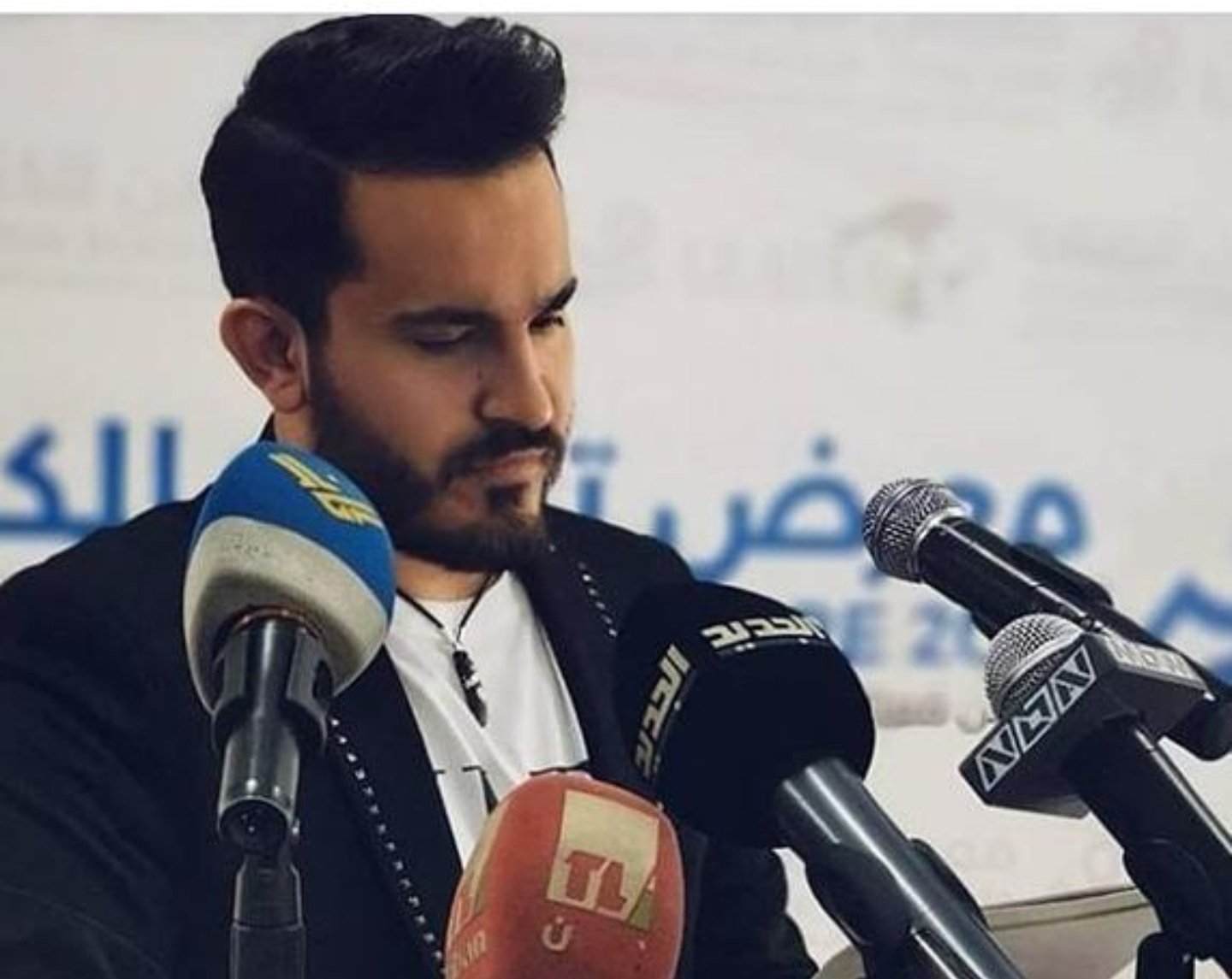 خبير توثيق الحسابات ahmad shhadeh يتحدث عن كيفية توثيق الحساب في تويتر والحصول على الشارة الزرقاء 3 436cecb5581478face55671d7b38267f