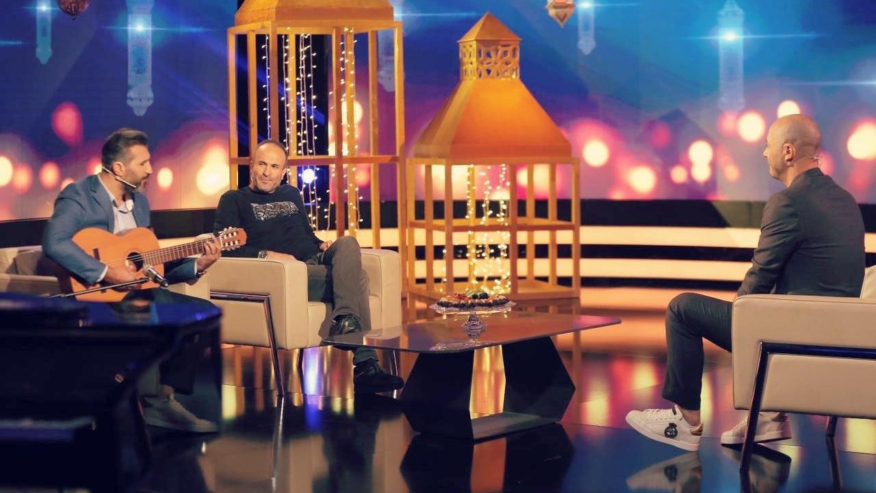 الشاعر أيمن قميحة ضيفاً الى جانب الفنان أيمن زبيب في برنامج المواجهة 3 fd1b34cc479358765dde6d93f727bf69