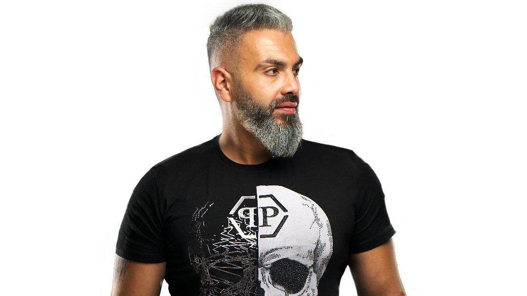 الدي جي جوني عيد المعروف بـ"Dj Spy" ينشر مقتطفات من حفلاته الرّاقصة على الإنستغرام 3 7880d17b097a75156338c6d491bee775