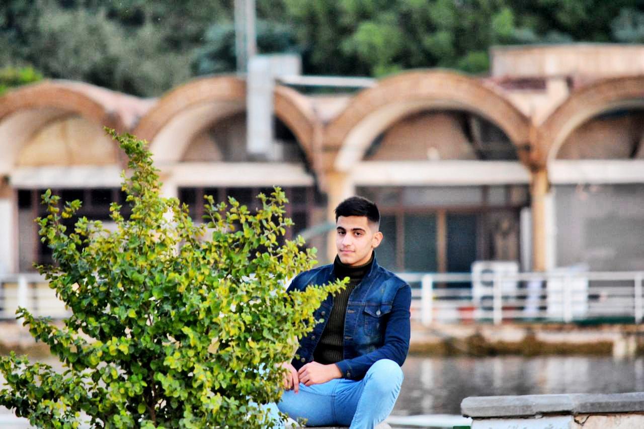 عيسى علي عايد مبدعٌ في عمله وحريص على علاقاته العربية .. 3 081da164c406ff02651e168956ba2aa3