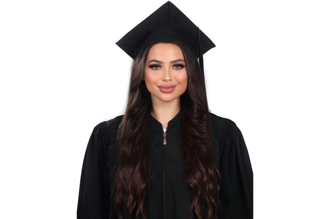 خبيرة التجميل مايا قواس خريجة 2021 من AUB 3 2b4019f1d68954b3f082d8d9f43ddfeb