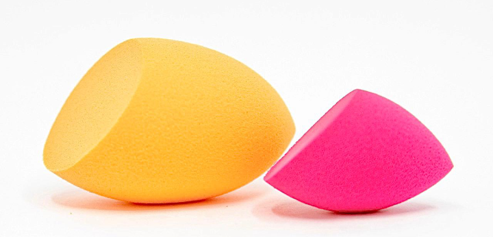 Face of Dee Make-up Sponges... One of the Best Make-up Products in the World 1 1bf355f223a753d7fca50ae65d2de07f