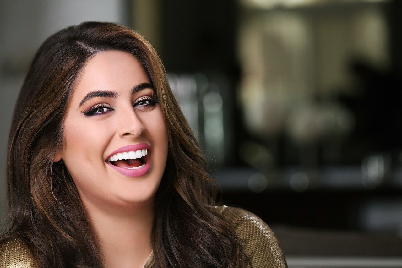 ما سر الابتسامة الأرنبية التي اعادت تعريف مفاهيم الجمال 3 eaada671b50ddaa5fa9ef2d74e96f7ce