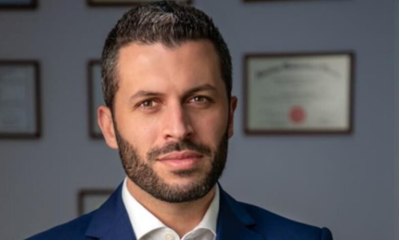 جورج زيادة : الإقبال كبير على عمليات شفط دهون الخد 1 1640691582aa52e8a5c4