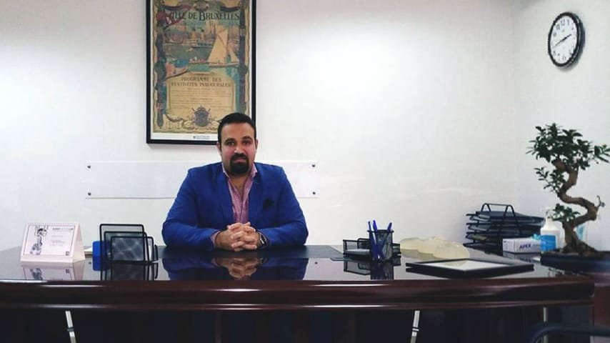 حسن ضاهر في حديث خاص حول عملية شد البطن 3 16415777658240ef4ac4