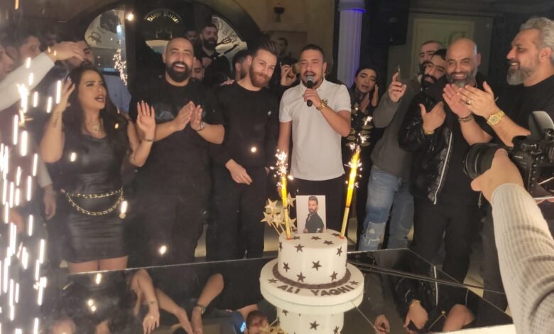 وائل ابو بكر يحتفل بعيد ميلاده وسط الأحبة ، و مهند وسارة يشعلان السهرة 1 57b561e5aa0a7e2e7f343343b5ee2442
