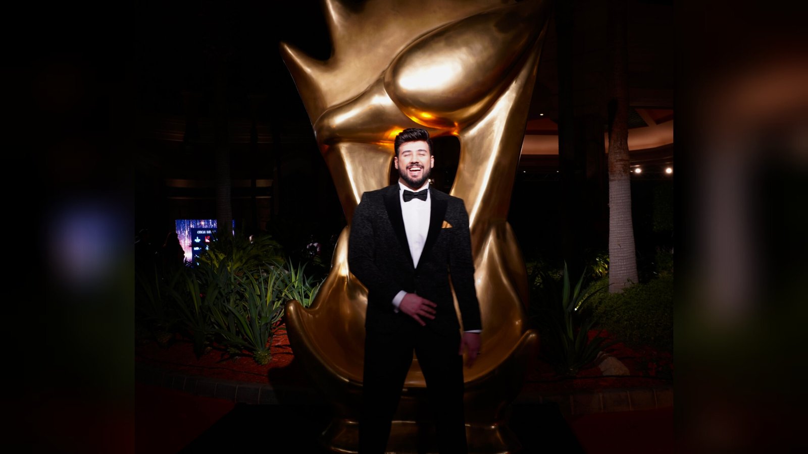 بين عالم التجميل الى التمثيل: دكتور محمد الامير في مسلسل نزيف 3 1654089542542de5f615 scaled