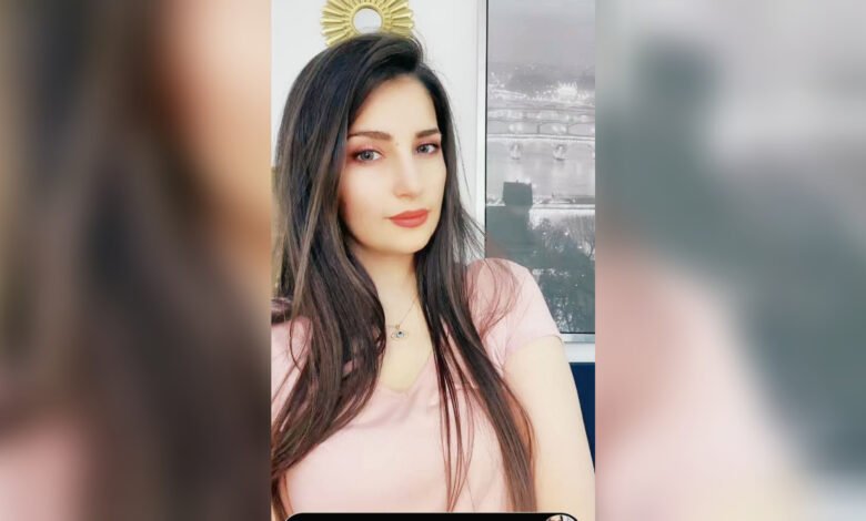 أنا فلسطينية وعندك الباقي ...تحلق باليدي سارة للأعالي . 1 16558997240ace39d9aa