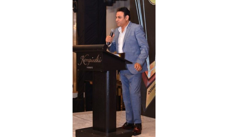 مهرجان AFDAL الدولي يقدم جائزة أفضل ملحن و موزع لملحم ابو شديد 1 1657308389e1044ee908