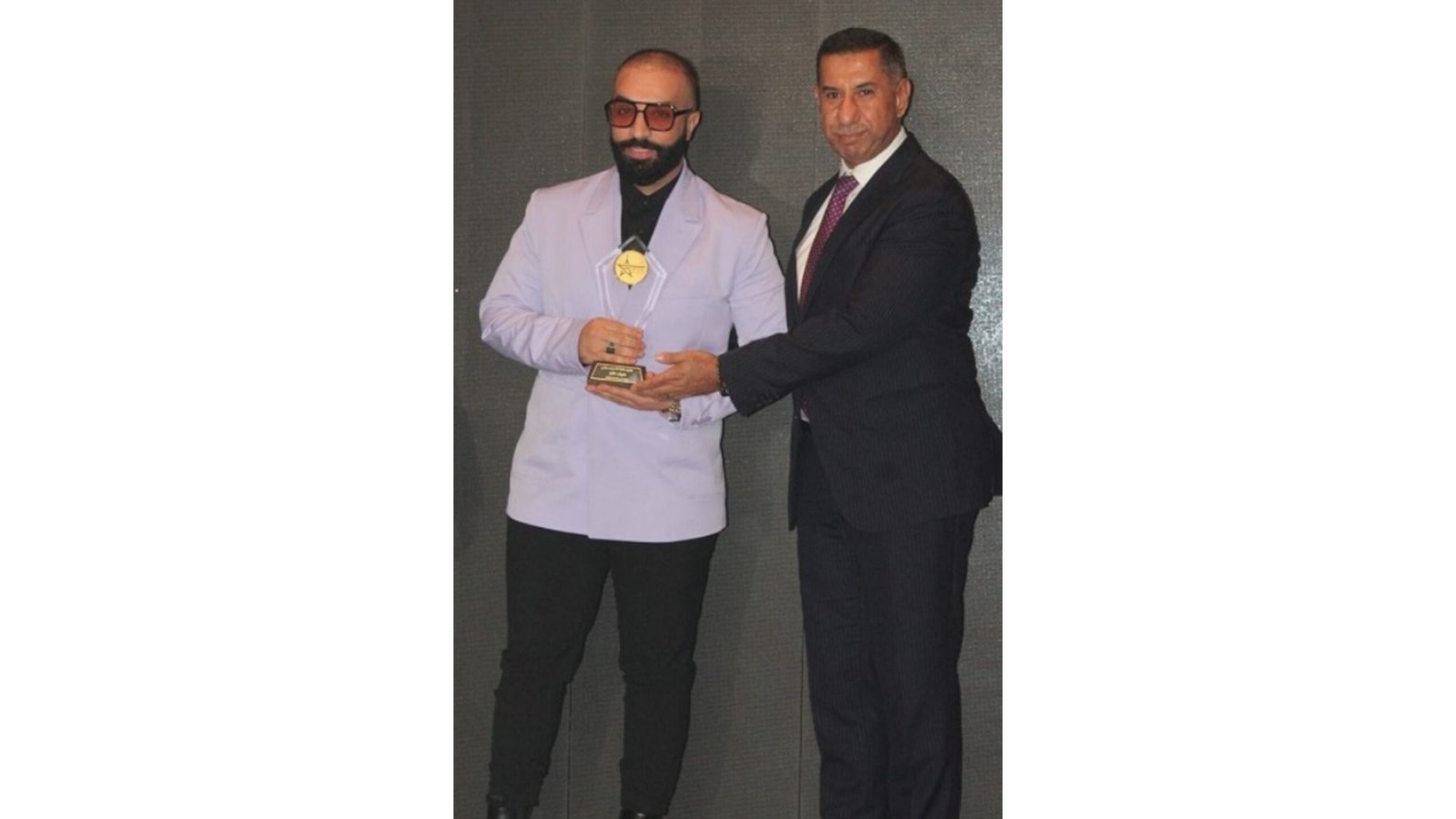 مهرجان AFDAL الدولي يقدم جائزة أفضل نجم عراقي للفنان سيف عامر 3 16573088362659a64583 scaled