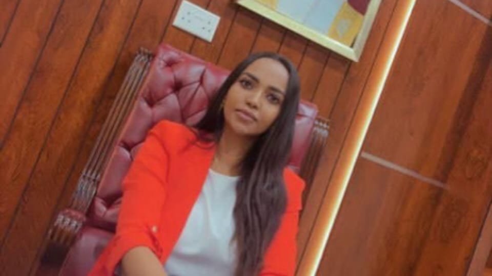 سيدة الأعمال Asia Ibrahim: الركود الإقتصادي ساهم في اتساع الفجوة بين طبقات المجتمع المختلفة 3 1672575500d72d6938ec