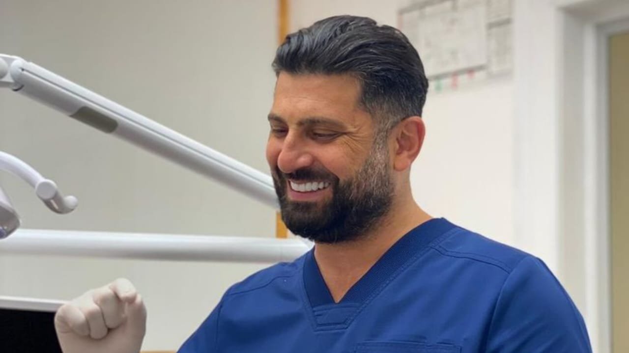 أحمد جبارة يسلط الضوء على عملية زراعة الأسنان 3 16754170168236396143