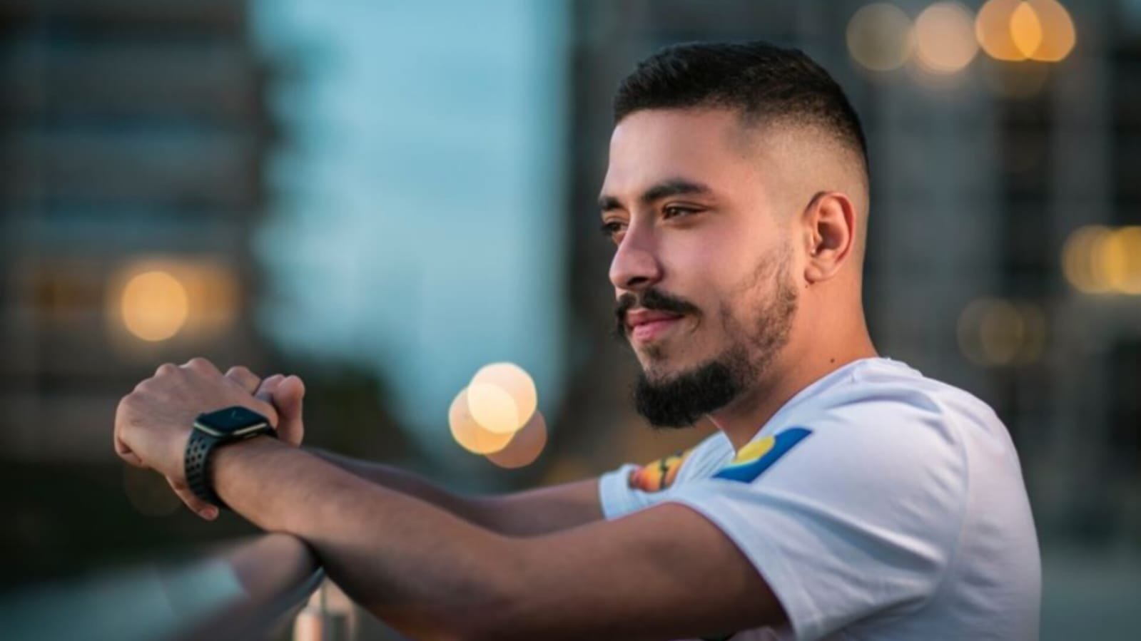 من هو المغني مهند زعيتر؟ 3 16860851218a5b289c72