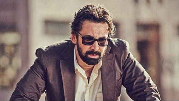 كريم عبد العزيز يدخل صالات العرض في تركيا بفيلمه الجديد "بيت الروبي" 1 1691050995aba57c26f0