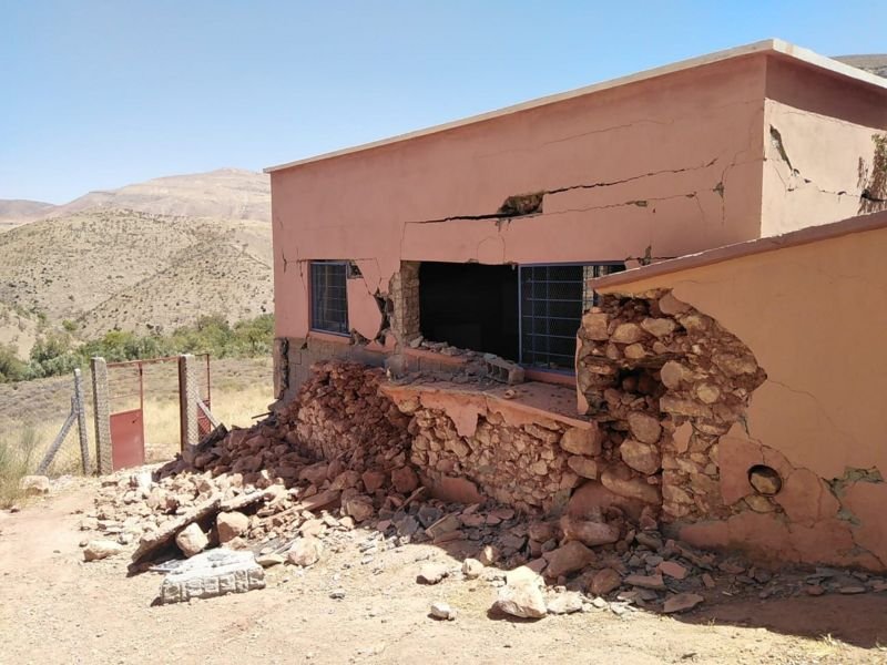 معلمة مغربية تبكي مقتل 32 من تلاميذها: "حياتي توقفت منذ ليلة الزلزال" 3 1694793809d583d66398