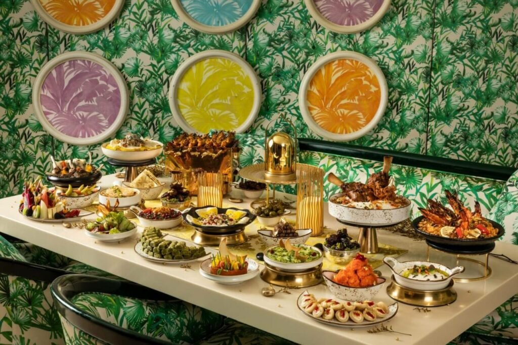 فندق بلازو فيرساتشي يحتضن خيمة حكايات الرمضانية رؤية فنية مبتكرة في قلب دبي