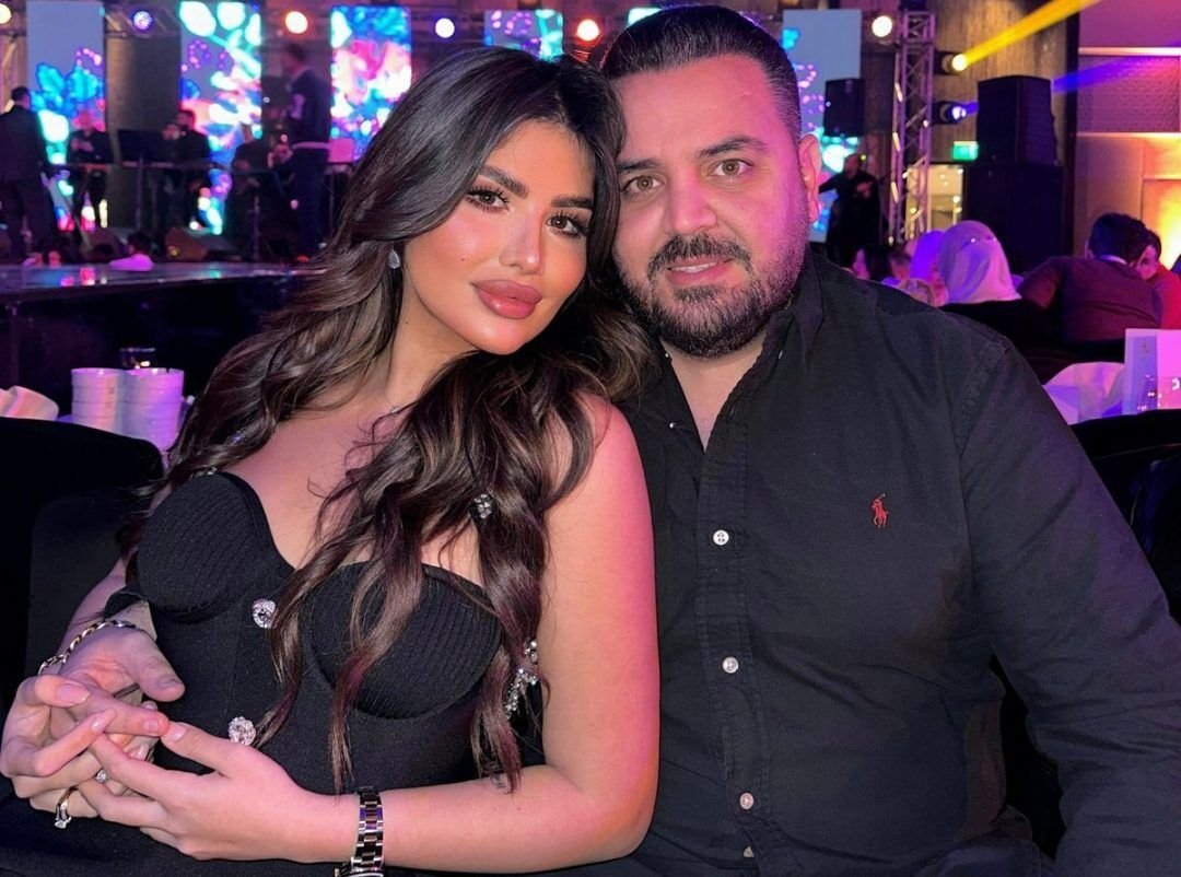 رجل الأعمال Mike Ghandour يحتفل بعيد حبيبته Suzie Bchara على يخته ال بأجواء رائعة ومفاجآت كبيرة - صورة مميزة صورة مميزة: رجل الأعمال Mike Ghandour يحتفل بعيد حبيبته Suzie Bchara على يخته ال بأجواء رائعة ومفاجآت كبيرة