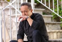صورة توضيحية - علي الديك يلامس القلوب في جاي يا إمي برسالة محبة مؤثرة
