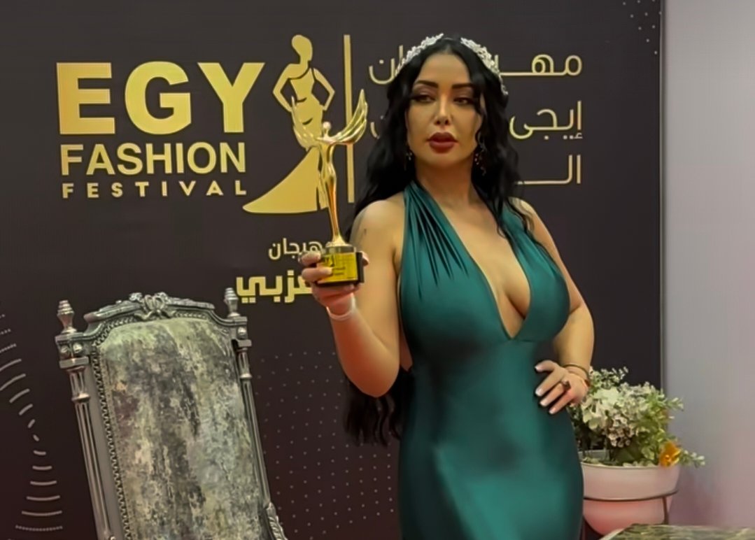 تكريم كاميليا ورد كأفضل فنانة عربية في مهرجان "EGY Fashion Festival" بالقاهرة 3 175107044800a9f7d165