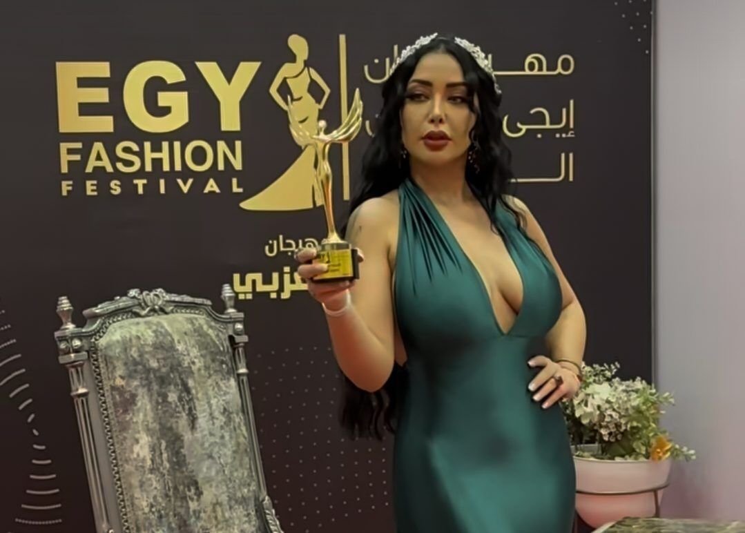 تكريم كاميليا ورد كأفضل فنانة عربية في مهرجان EGY Fashion Festival بالقاهرة - صورة مميزة صورة مميزة: تكريم كاميليا ورد كأفضل فنانة عربية في مهرجان EGY Fashion Festival بالقاهرة