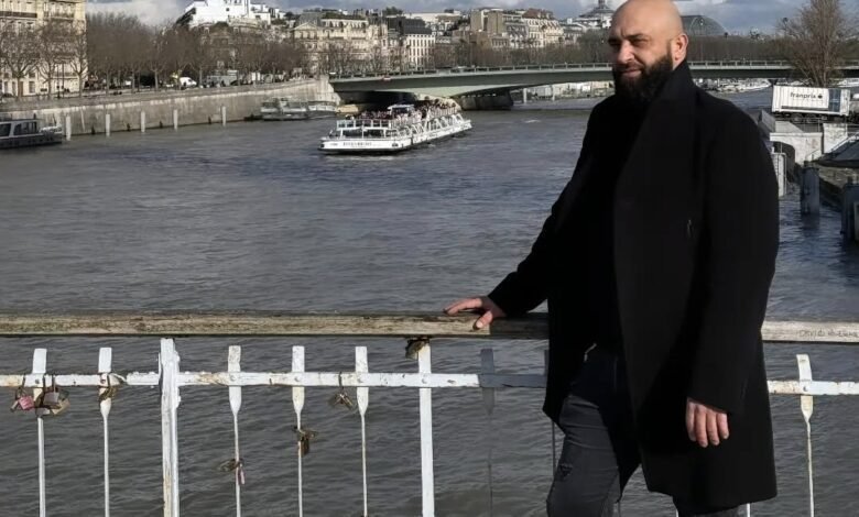 Abou Ali Manana المرشد الأفضل للسياحة في باريس
