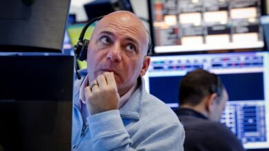 تقليص خسائر الأسواق العالمية بعد تراجعات حادة في وول ستريت