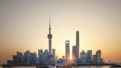 شانغهاي تخفف قيود الشراء والإقراض لتعزيز قطاع العقارات