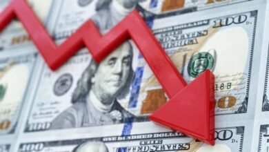 الدولار يتجه لانخفاض شهري بسبب رهانات خفض الفائدة