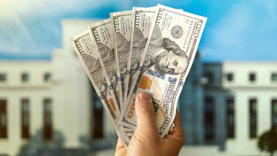 الدولار تحت ضغط مع تعزيز بيانات أميركية لتوقعات خفض الفائدة 1 1757683680607b40ea7b