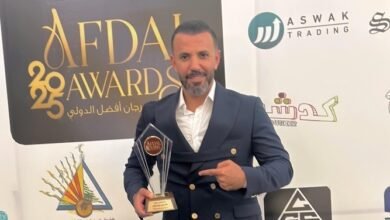 صورة توضيحية - الشاعر مازن ظاهر يحصد جائزة أفضل شاعر غنائي لعام 2025 في مهرجان أفضل ببيروت