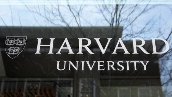 إدارة ترامب بصدد اتخاذ الخطوات الأولى لإعادة تمويل جامعة هارفارد - صورة مميزة صورة مميزة: إدارة ترامب بصدد اتخاذ الخطوات الأولى لإعادة تمويل جامعة هارفارد