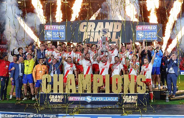 رئيس دوري الرجبي الأسترالي بيتر فلانديس يجري محادثات إيجابية مع الأندية الإنجليزية مع تزايد التكهنات بأن الدوري الوطني لكرة القدم الأمريكية قد يشتري حصة في الدوري الممتاز: "جميع الخيارات مطروحة على الطاولة" 3 103386763 15235609 image a 121 1761672287350