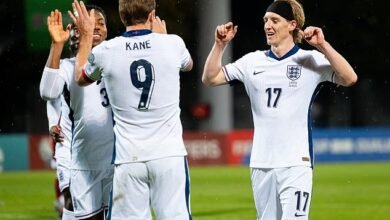 بول سكولز يقول إن اللاعبين الثلاثة "ليس لديهم فرصة للفوز بكأس العالم بدونهم" ويعترف بأنه كان في حيرة من قرار توماس توخيل