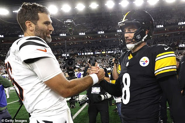 يصدم جو فلاكو مشجعي اتحاد كرة القدم الأميركي بأداء رائع حيث يتفوق فريق Bengals QB، البالغ من العمر 40 عامًا، على زميله المخضرم آرون رودجرز وستيلرز